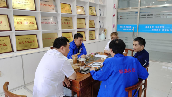 聊城客戶來廠考察，董事長親自陪同
